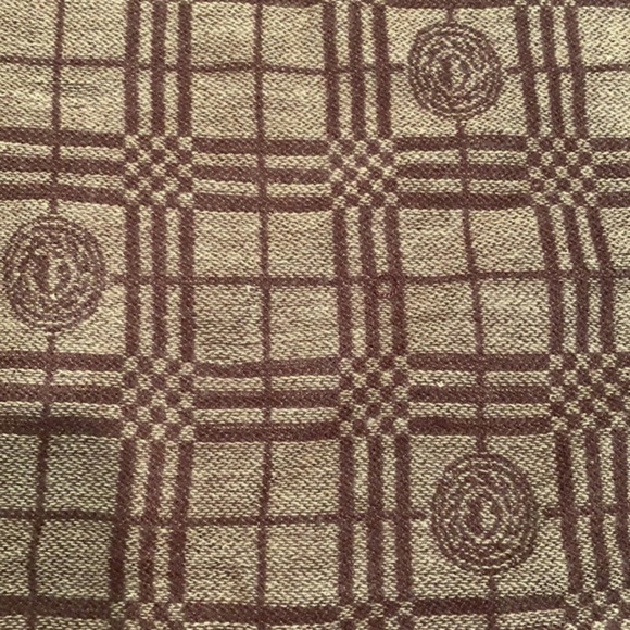 Cashwear Two-Tone Scarf - Picture 7 of 8